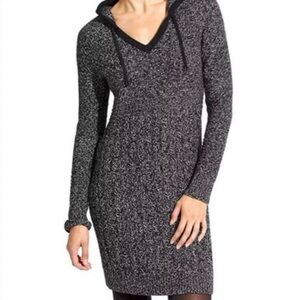 Athleta 100% Merino Wool Sweater Dress Womens M Hooded Cozycore Cabincore Casual